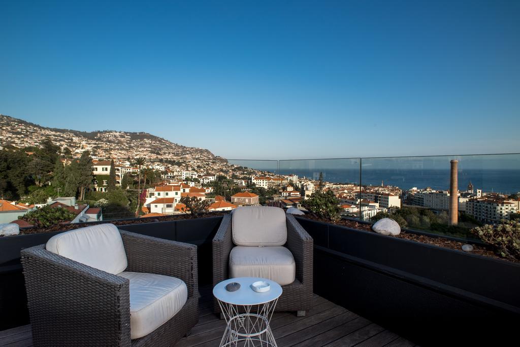 Arts In Penthouse Apartments Til Sol Funchal  Exterior photo