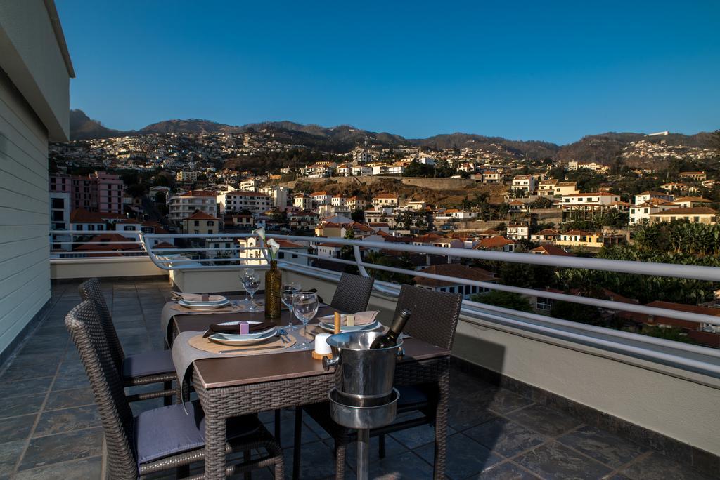 Arts In Penthouse Apartments Til Sol Funchal  Exterior photo