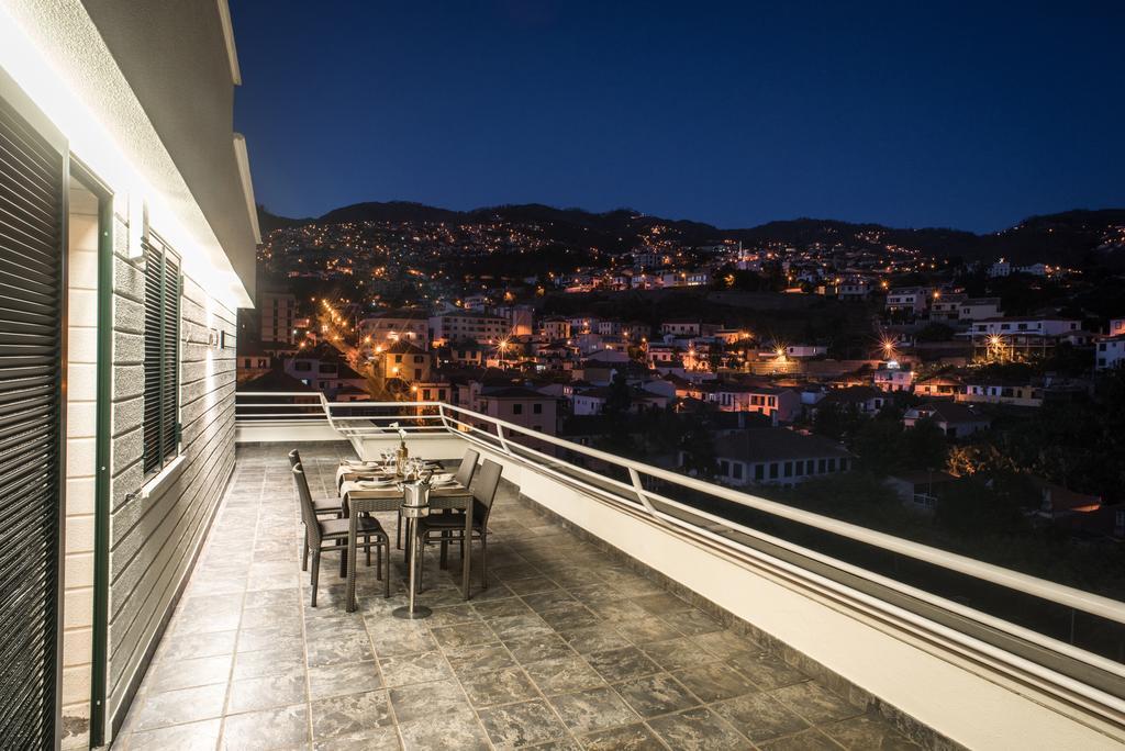 Arts In Penthouse Apartments Til Sol Funchal  Exterior photo